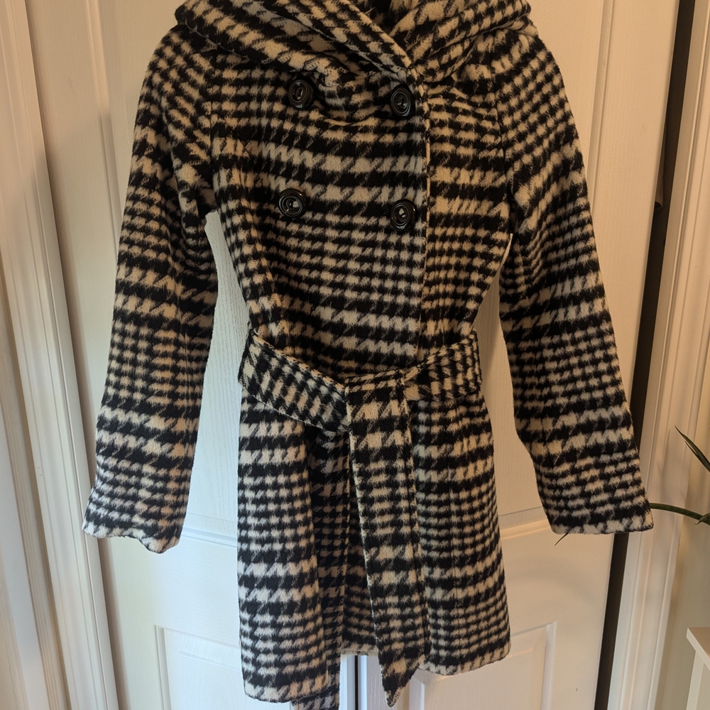 Suzy Shier Black and White Trench Coat with Belted Waist